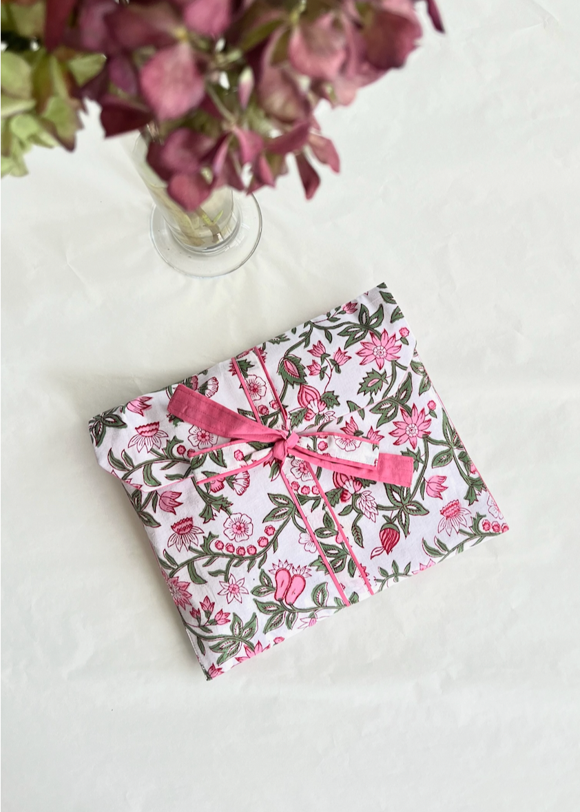 PIJAMA SUI 2025 / BLANCO / ROSA / VERDE