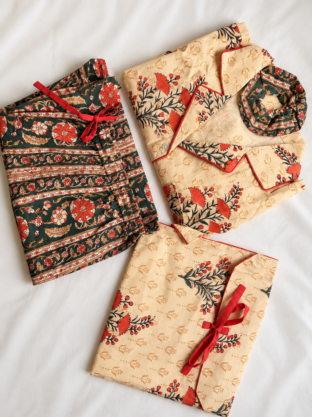 Pijama  verano Sui Beige con rojo
