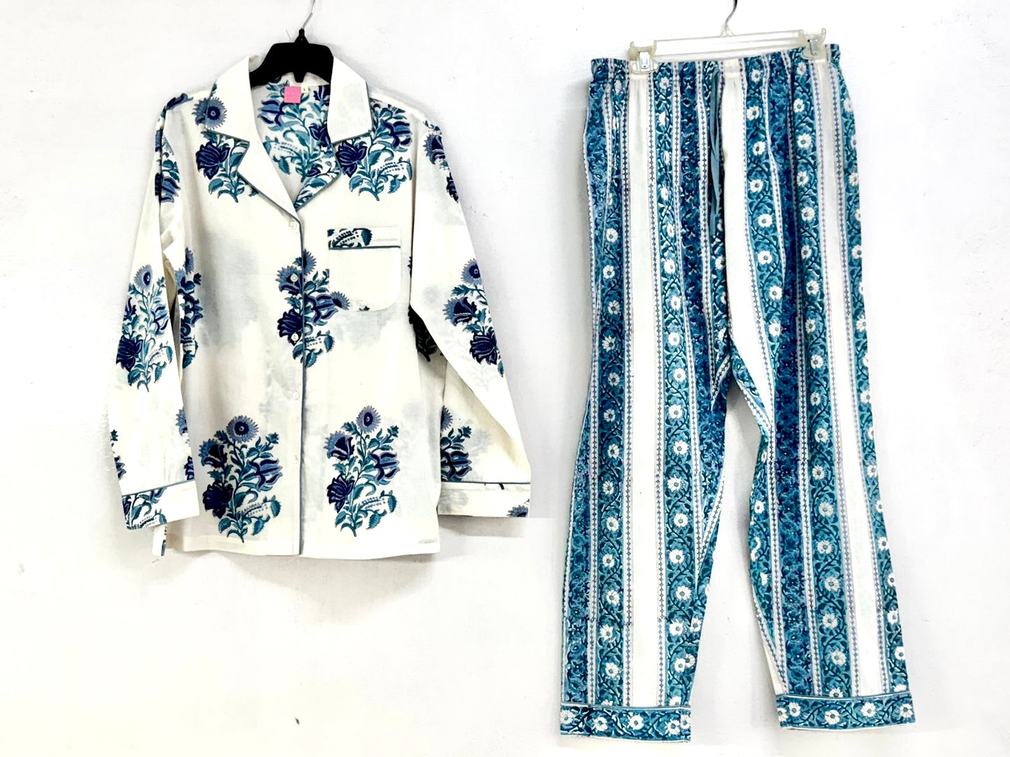 2026 SUI OTOÑO-INVIERNO  BLANCO AZUL RAYAS