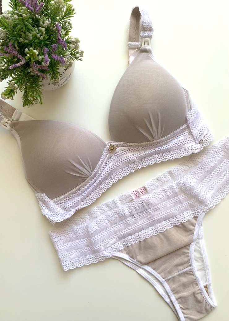 CALZON BEIGE CON ENCAJE BLANCO Mary Armstrong