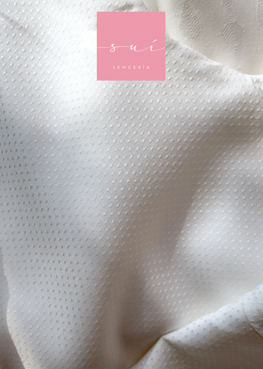 PIJAMA CREMA VISCOSA PUNTITOS