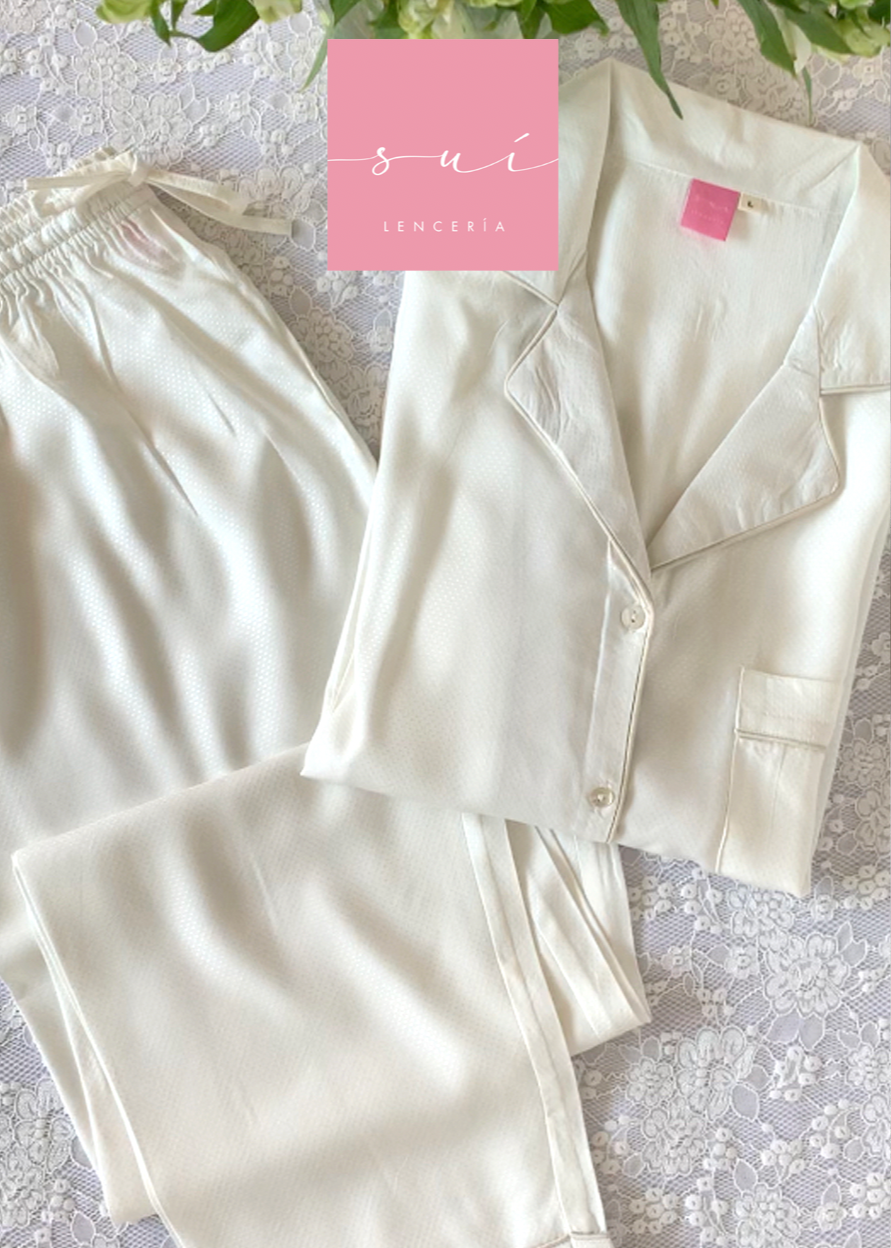 PIJAMA CREMA VISCOSA PUNTITOS