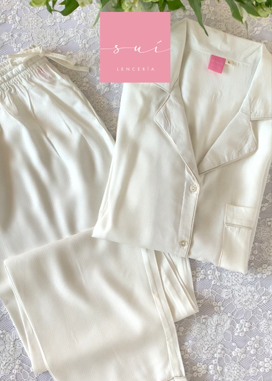 PIJAMA CREMA VISCOSA PUNTITOS